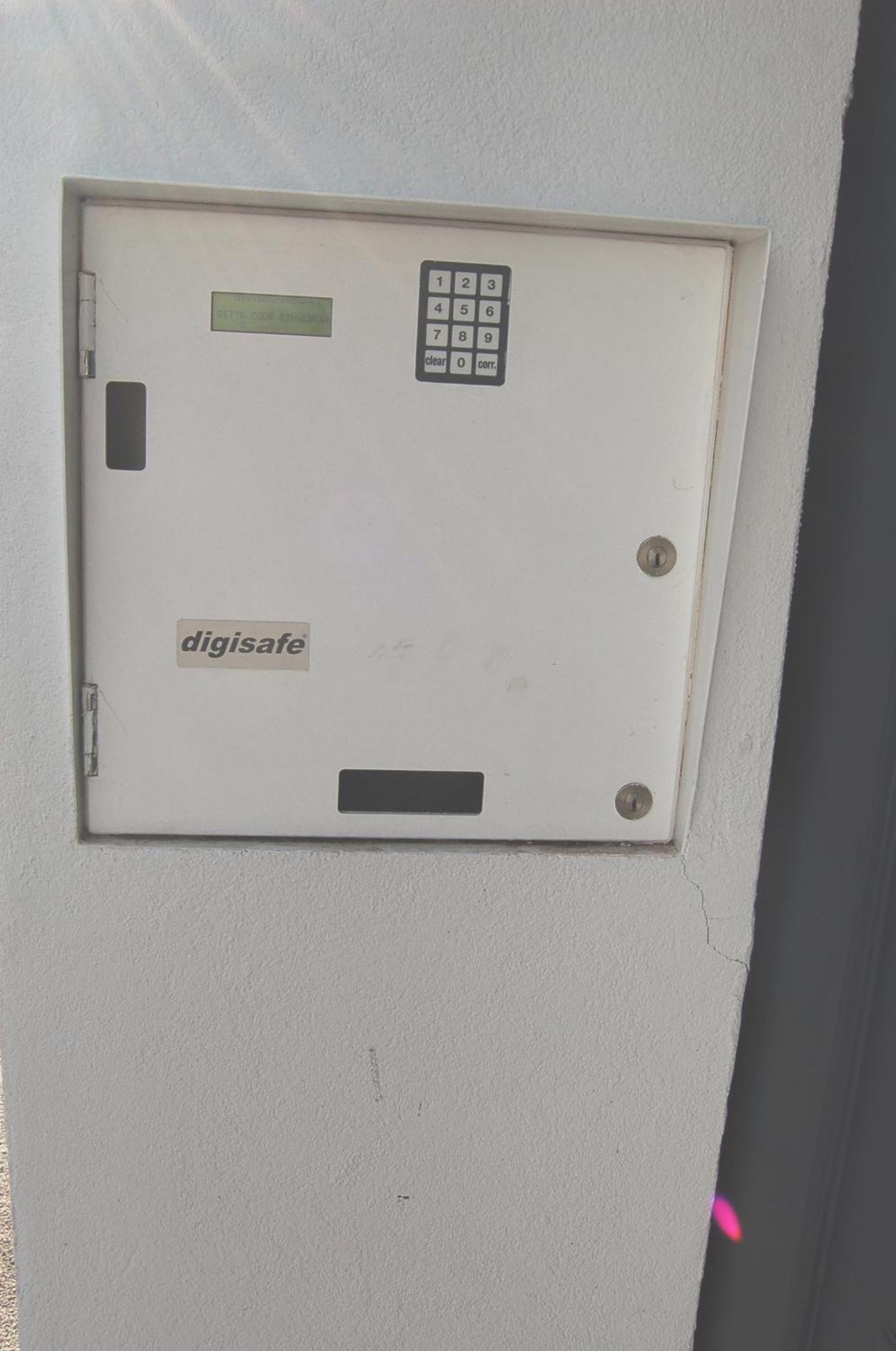 Wohnung In Toller City-Lage 45 M2 Wina Bagian luar foto