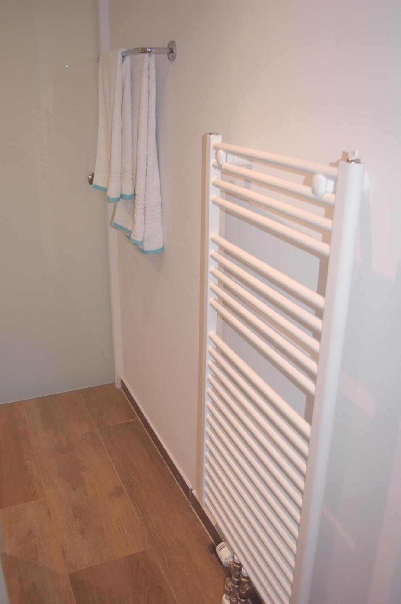 Wohnung In Toller City-Lage 45 M2 Wina Bagian luar foto